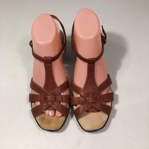 Softspots Sandals Size 8.5M Shoes
